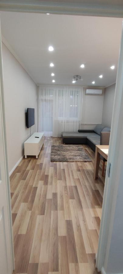 M3 Zugló Apartment Budapeste Exterior foto